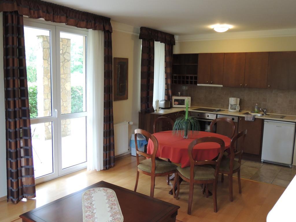 Luxus Golf Apartment Bük Pokoj fotografie