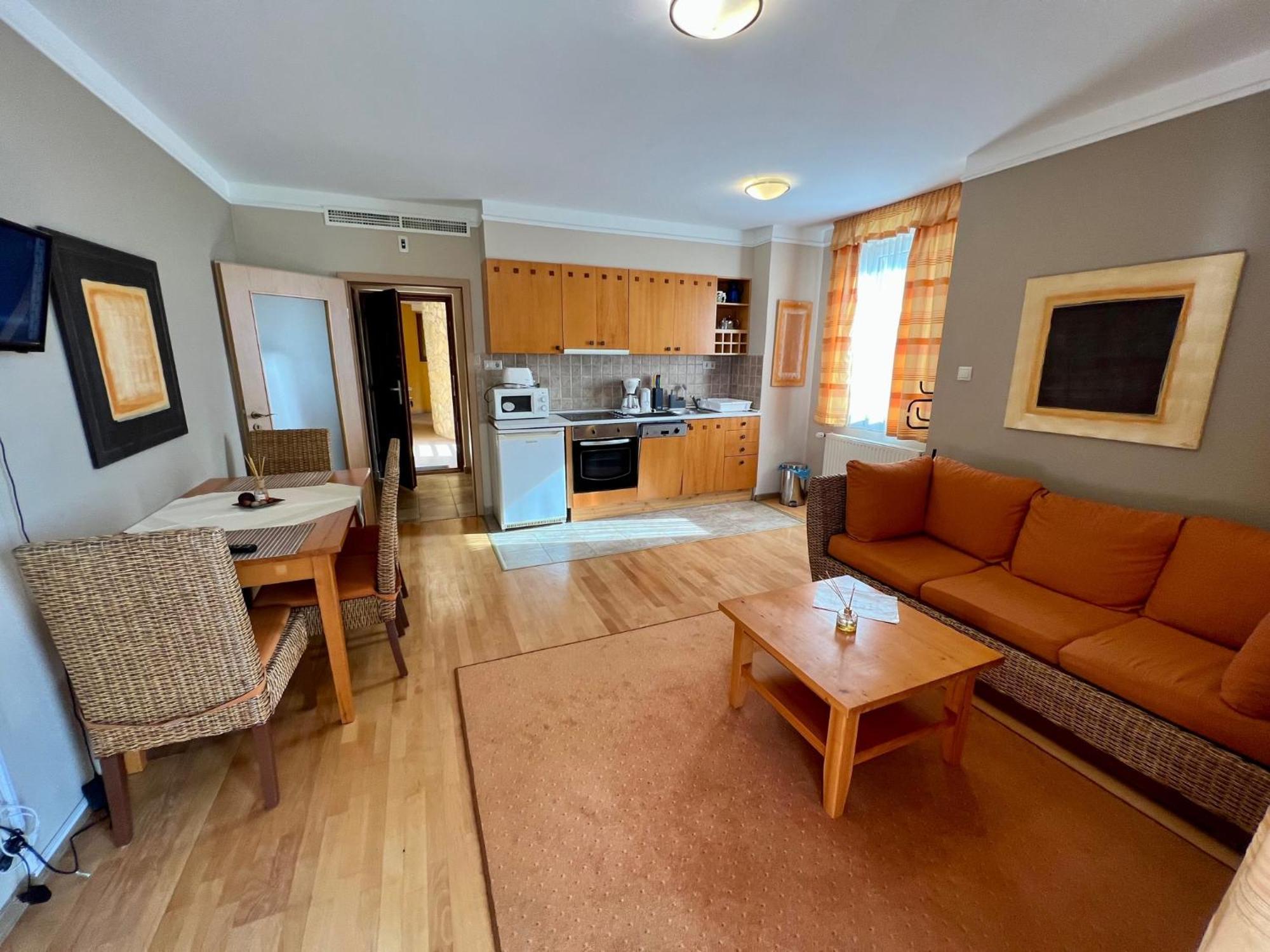 Luxus Golf Apartment Bük Exteriér fotografie